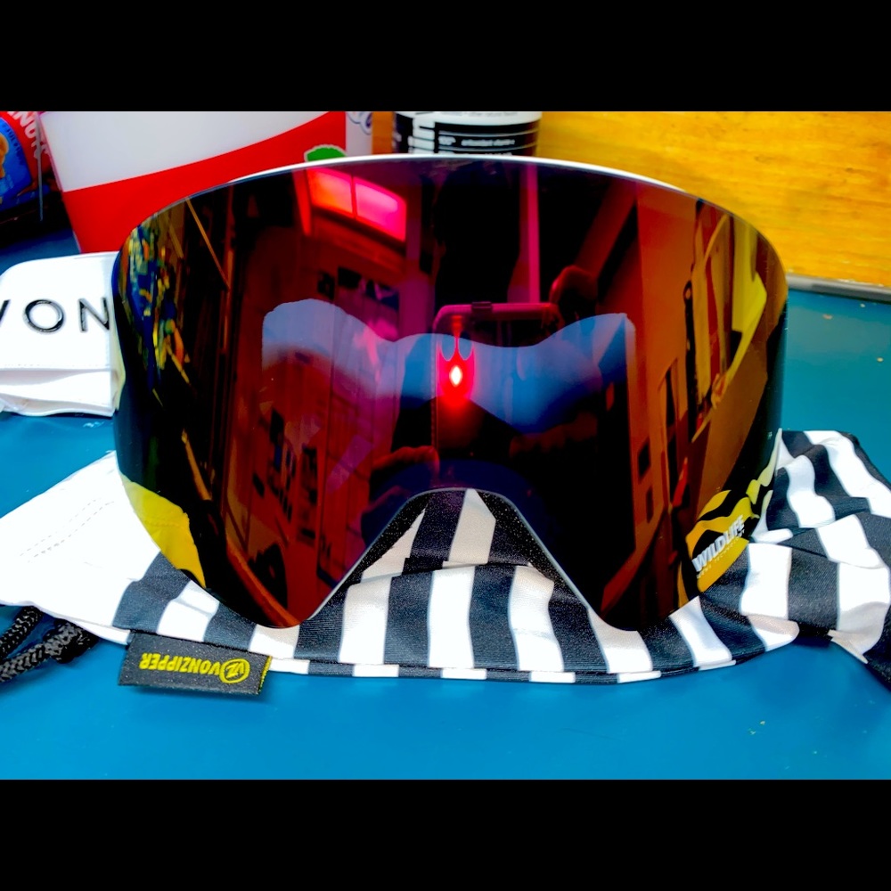 2021 vonzipper goggles